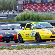 AUTO FORUM RACING